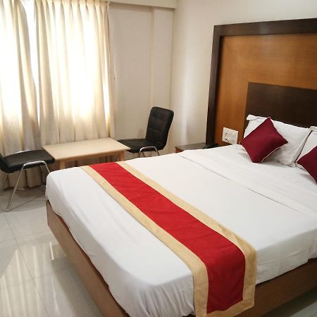 Hlv Grand Inn Bangalore Dış mekan fotoğraf