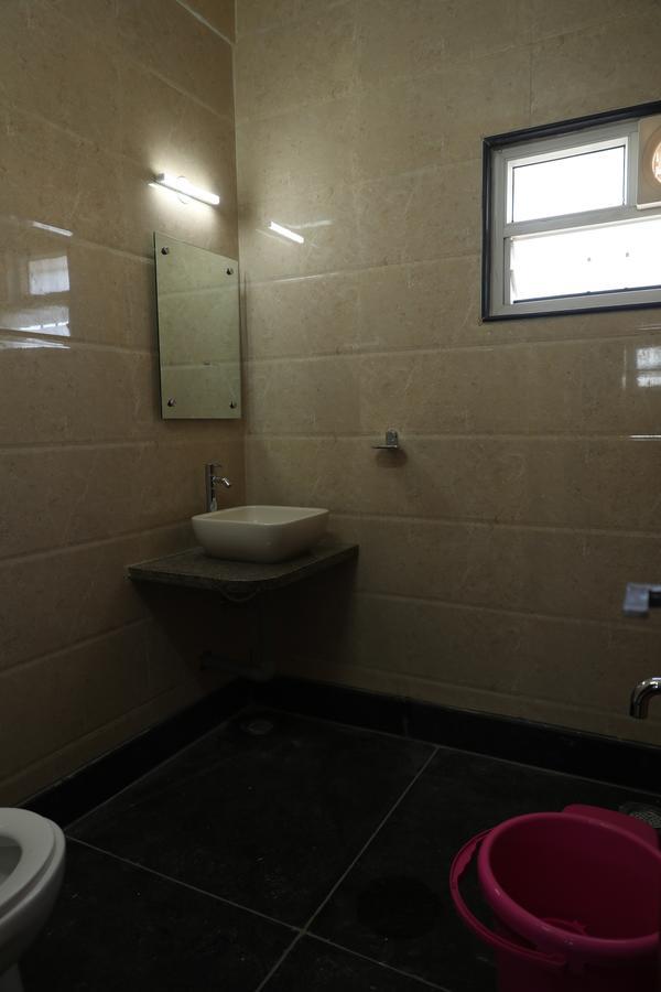 Hlv Grand Inn Bangalore Dış mekan fotoğraf