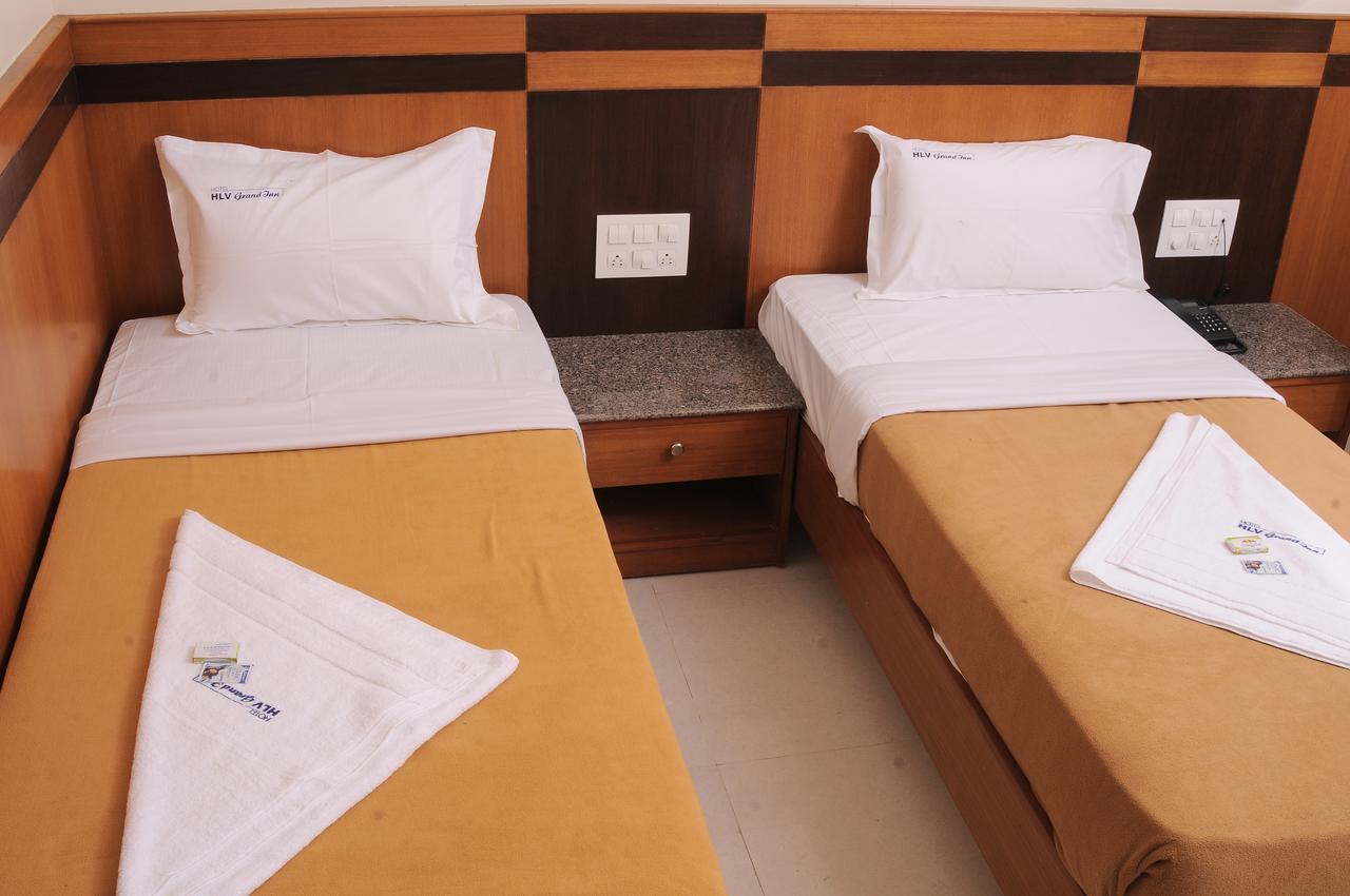 Hlv Grand Inn Bangalore Dış mekan fotoğraf