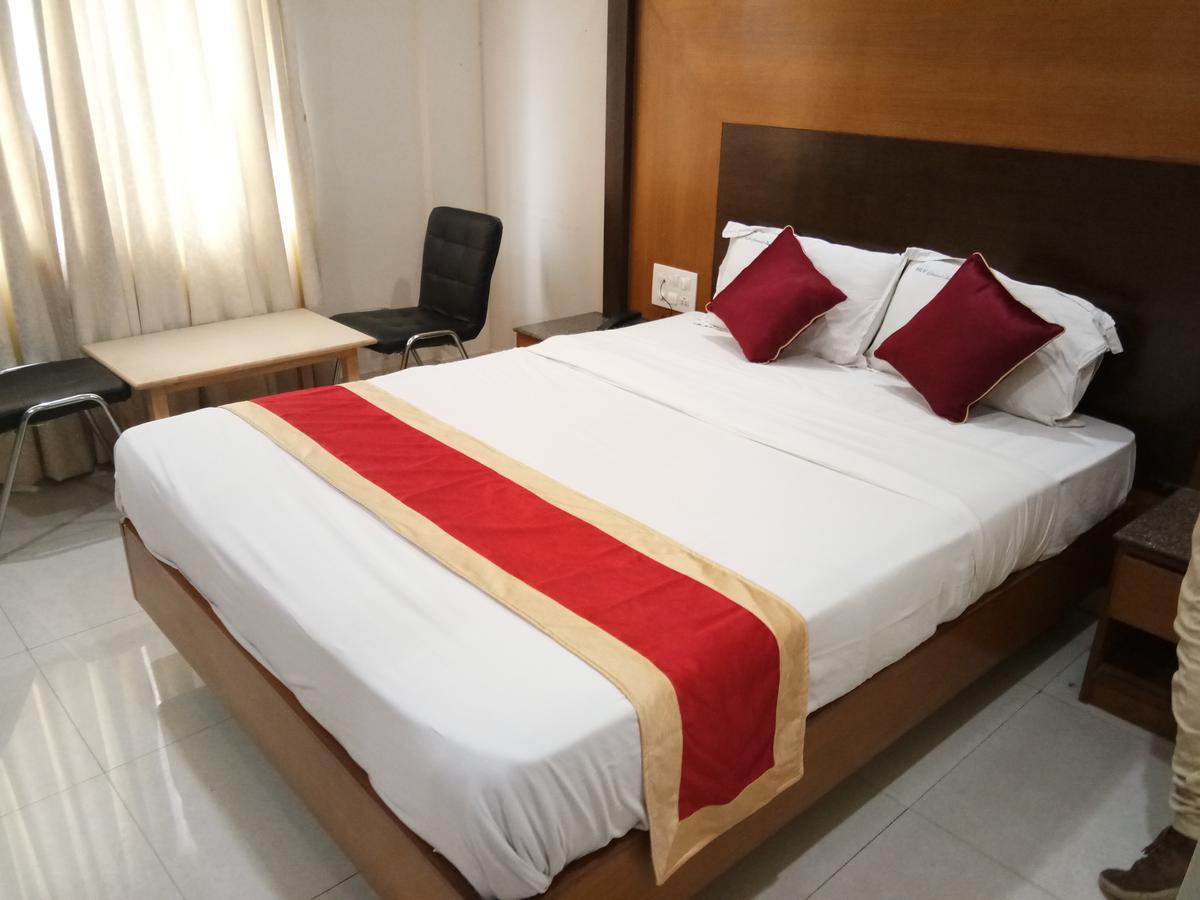 Hlv Grand Inn Bangalore Dış mekan fotoğraf